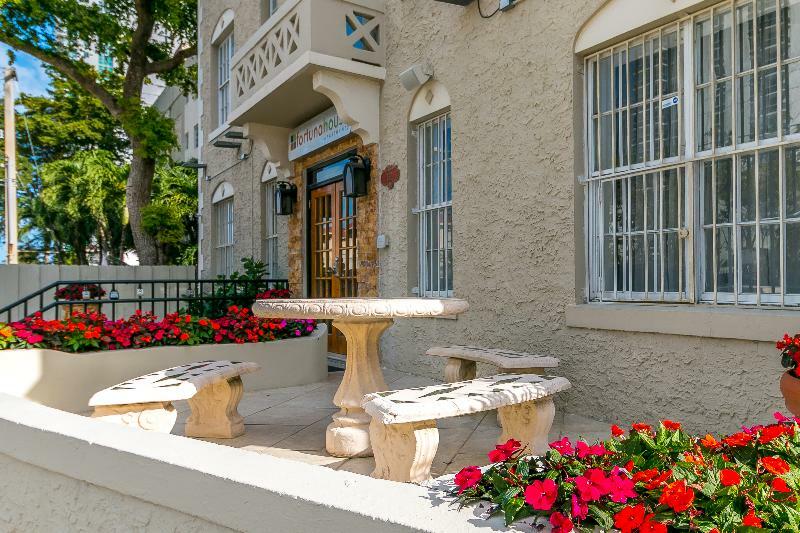 Fortuna House Apartments Майами Экстерьер фото
